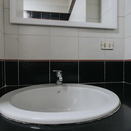 Lenoci Apartman *